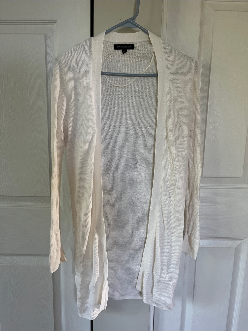 Banana Republic Open-Front Lightweight Cardigan in Cream